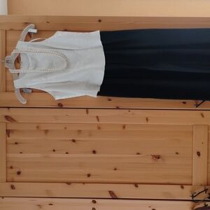 Vintage Hampton Nites Christmas  PantSuit Ivory  Black Palazzo w/Peplum ‼️ Spots